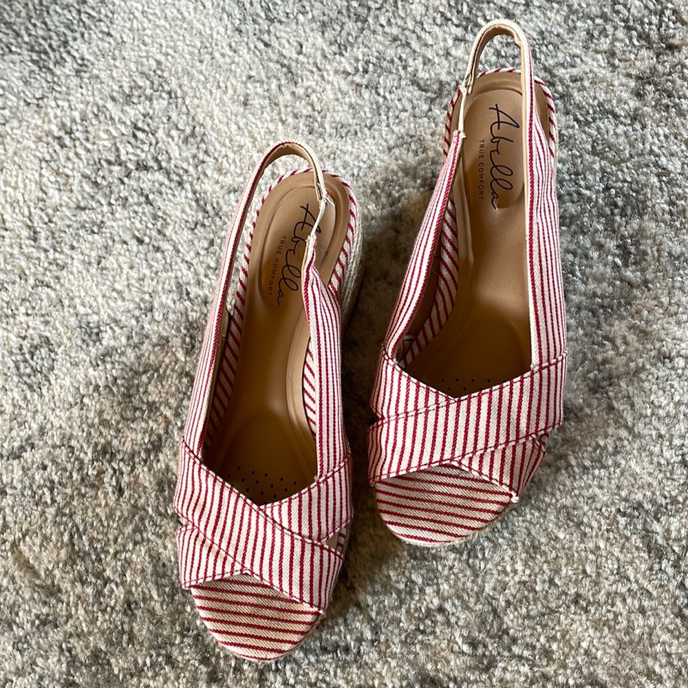 Wedge sandals